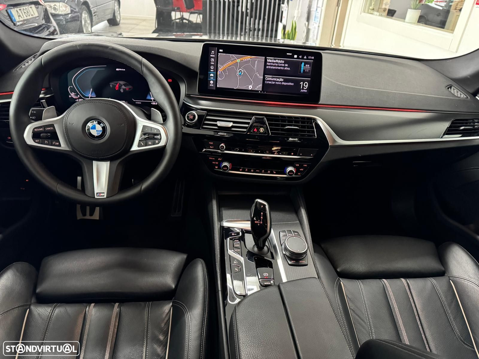 BMW 520 e Pack M - 15
