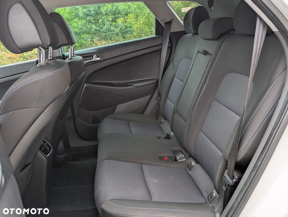 Hyundai Tucson 1.6 GDI BlueDrive Comfort 2WD - 37