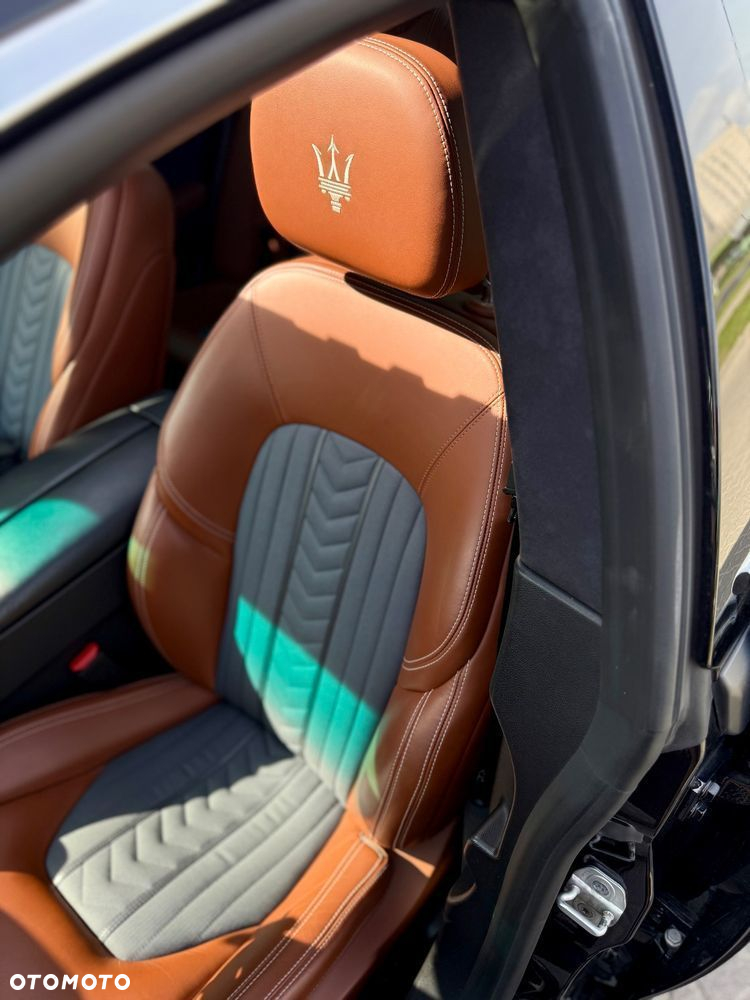 Maserati Ghibli S Q4 - 16