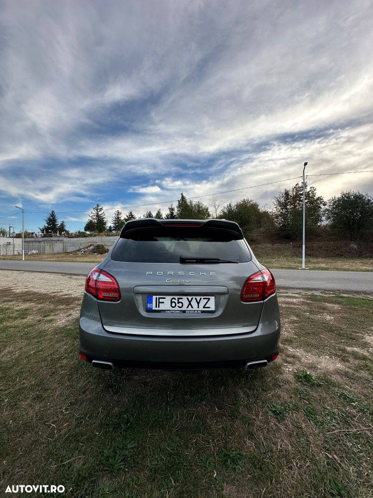 Porsche Cayenne - 3
