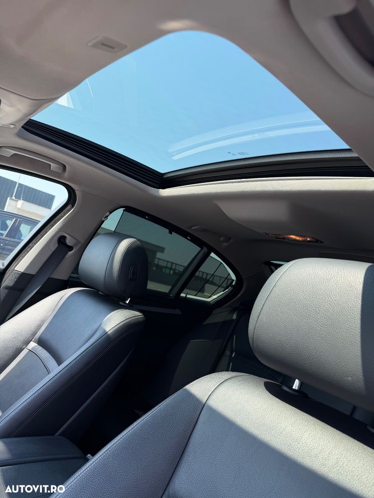 BMW Seria 5 520d - 17