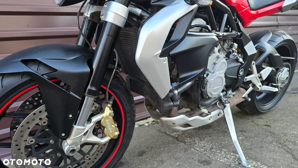 MV AGUSTA Brutale - 15