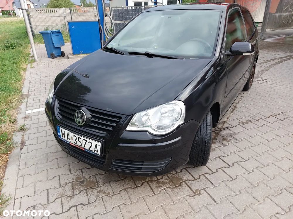 Volkswagen Polo 1.4 16V Comfortline - 1