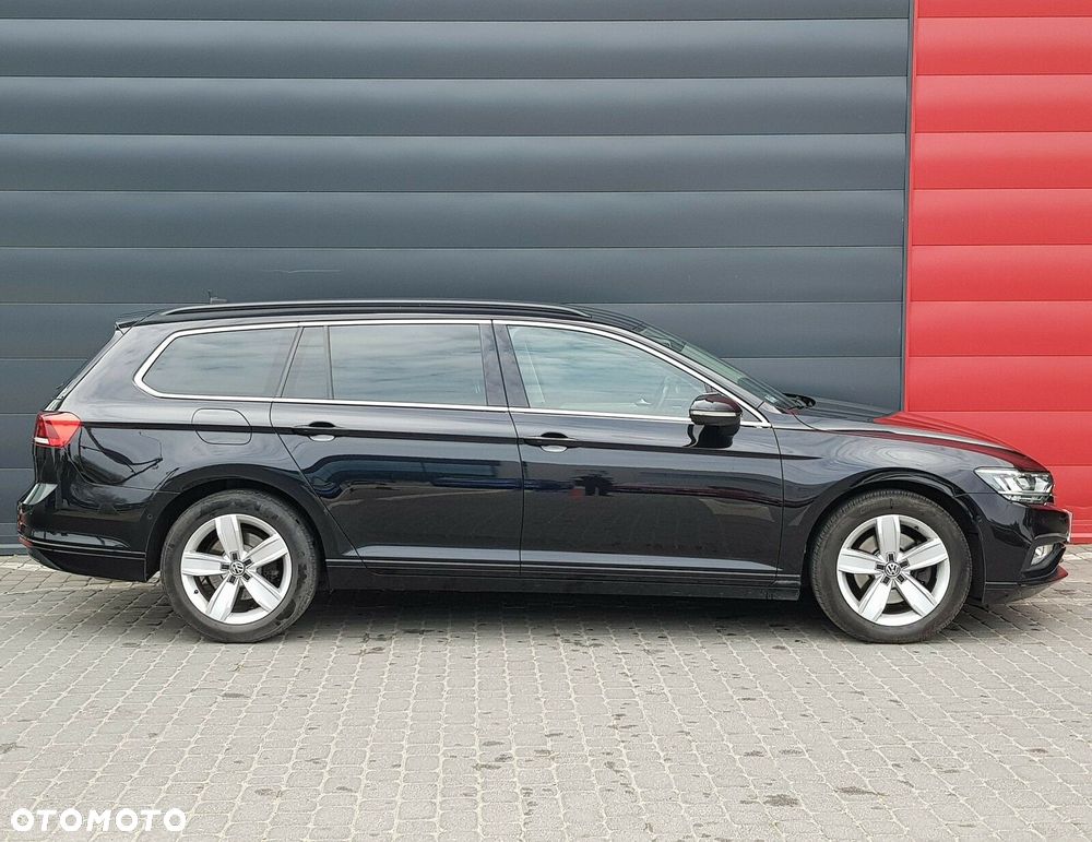 Volkswagen Passat Variant 2.0 TSI Elegance DSG - 9