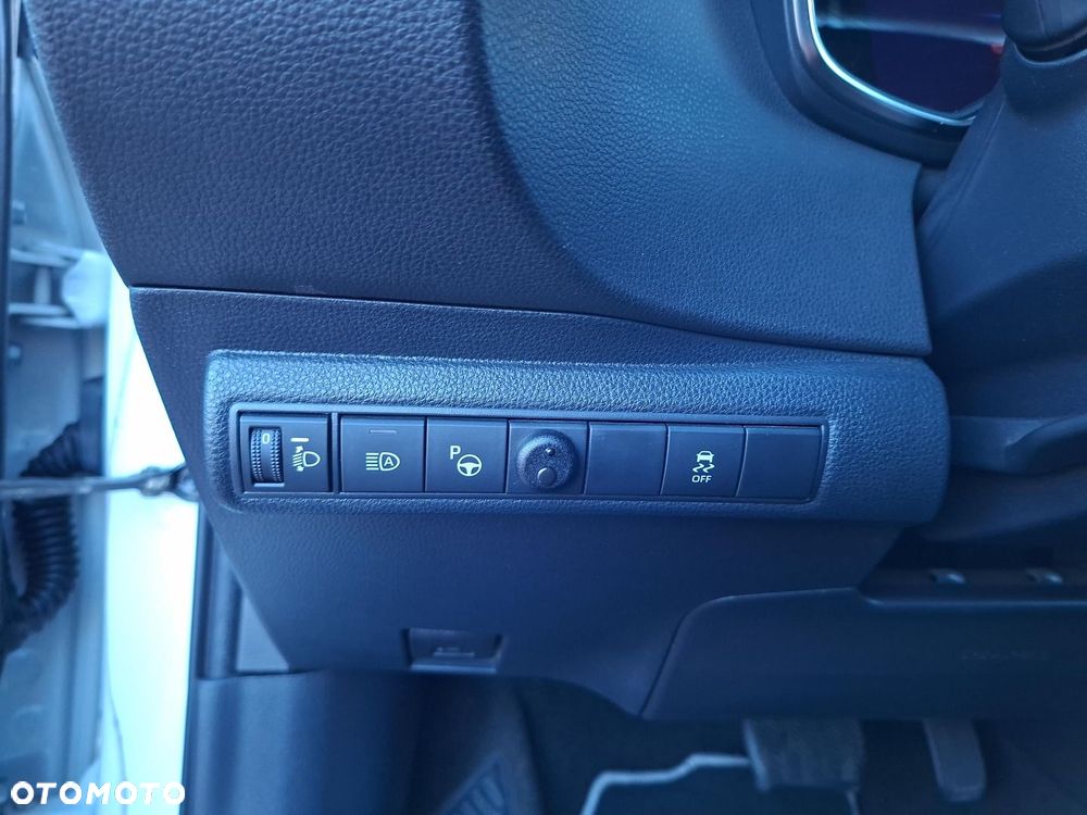 Toyota Corolla 2.0 Hybrid Comfort - 23