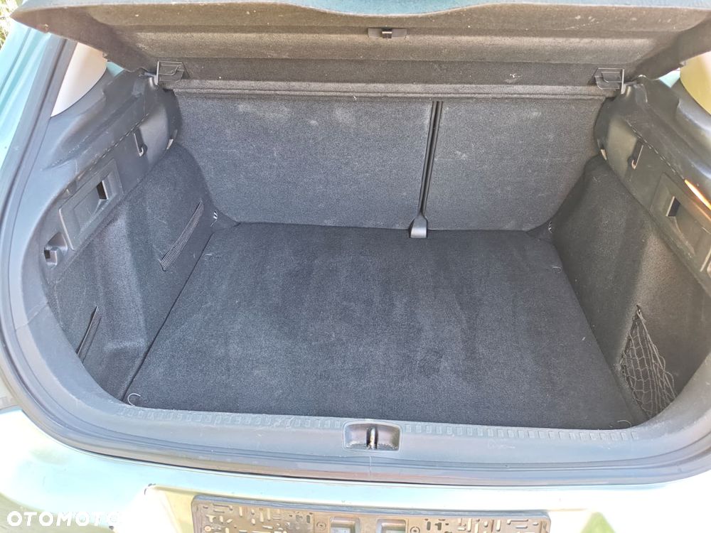 Citroën C4 VTi 120 Attraction - 8