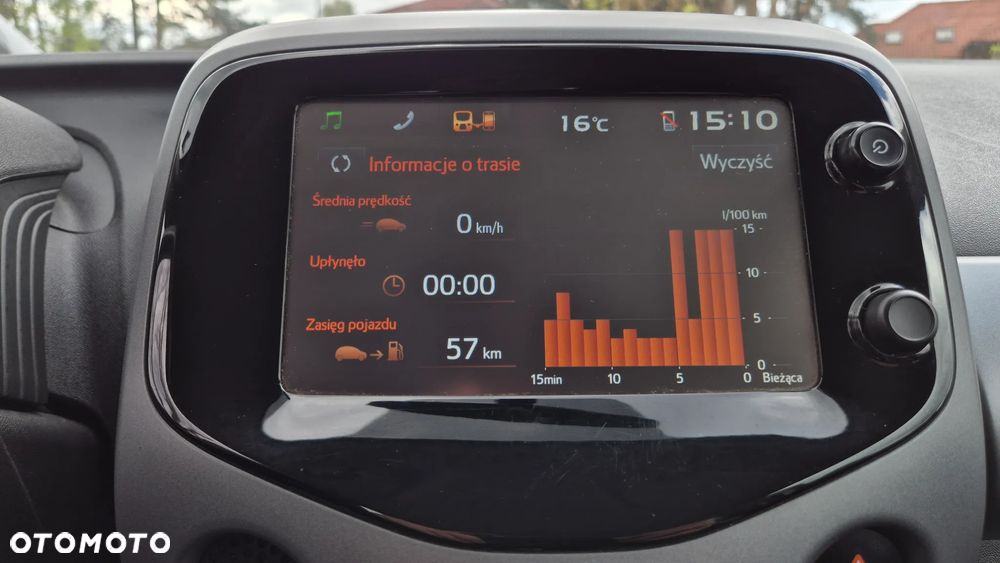 Toyota Aygo x-play - 32