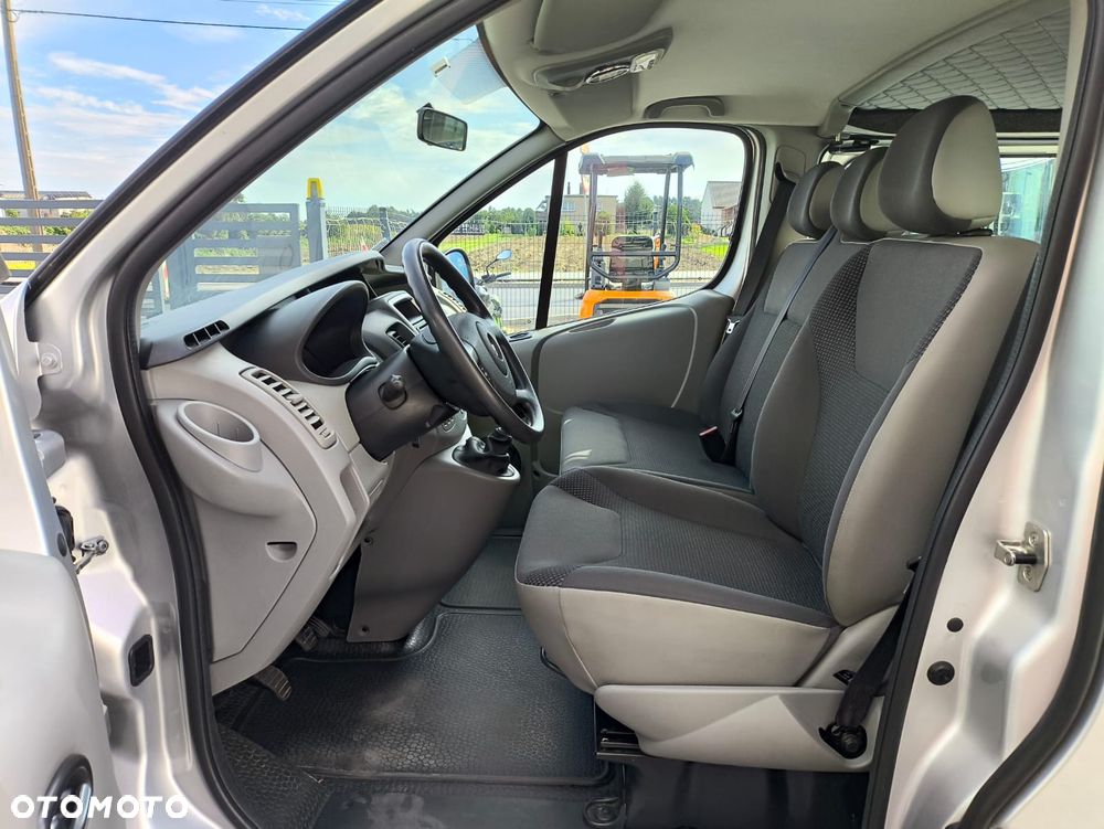 Opel Vivaro - 19