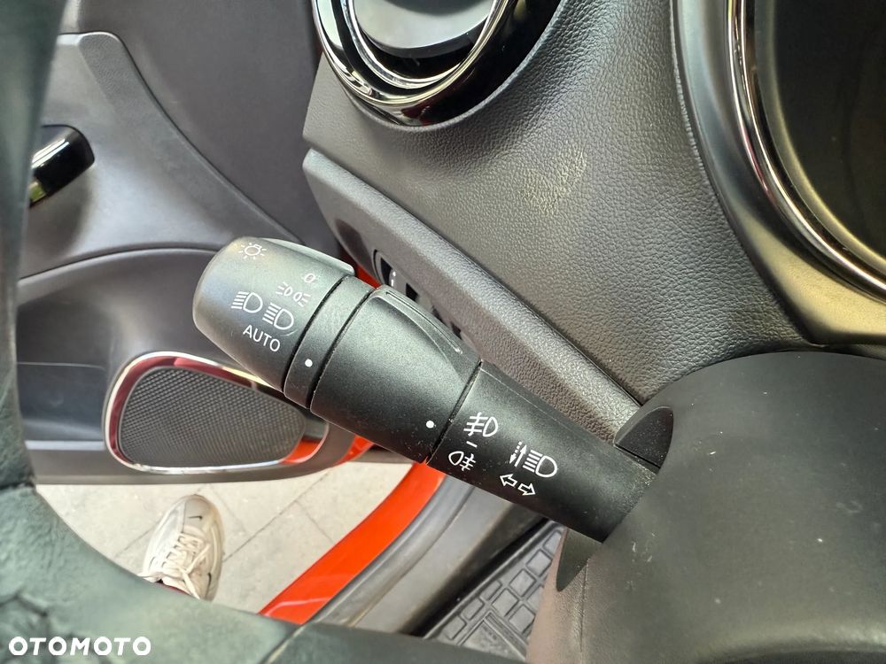 Renault Captur 1.2 Energy TCe Limited EDC - 24