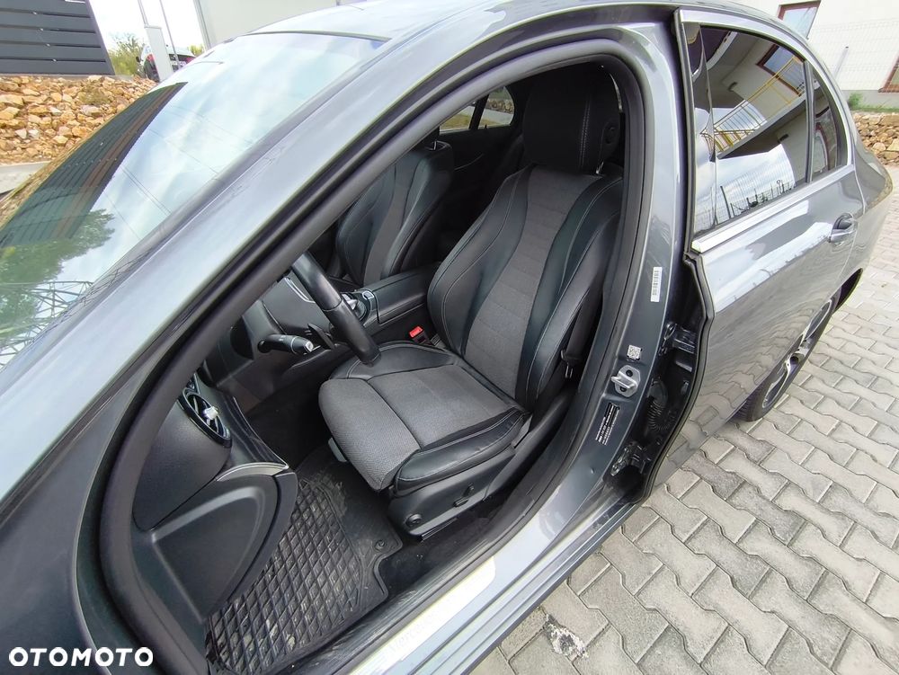Mercedes-Benz Klasa E 220 d 9G-TRONIC AMG Line - 10