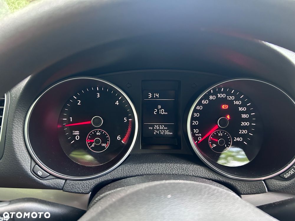 Volkswagen Golf 1.6 TDI BlueMotion Technology Comfortline - 4