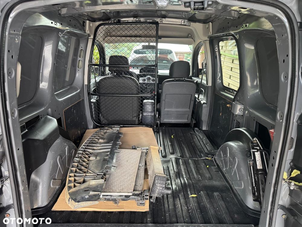 Renault KANGOO - 21