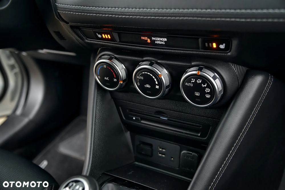 Mazda CX-3 SKYACTIV-G 120 FWD Exclusive-Line - 38