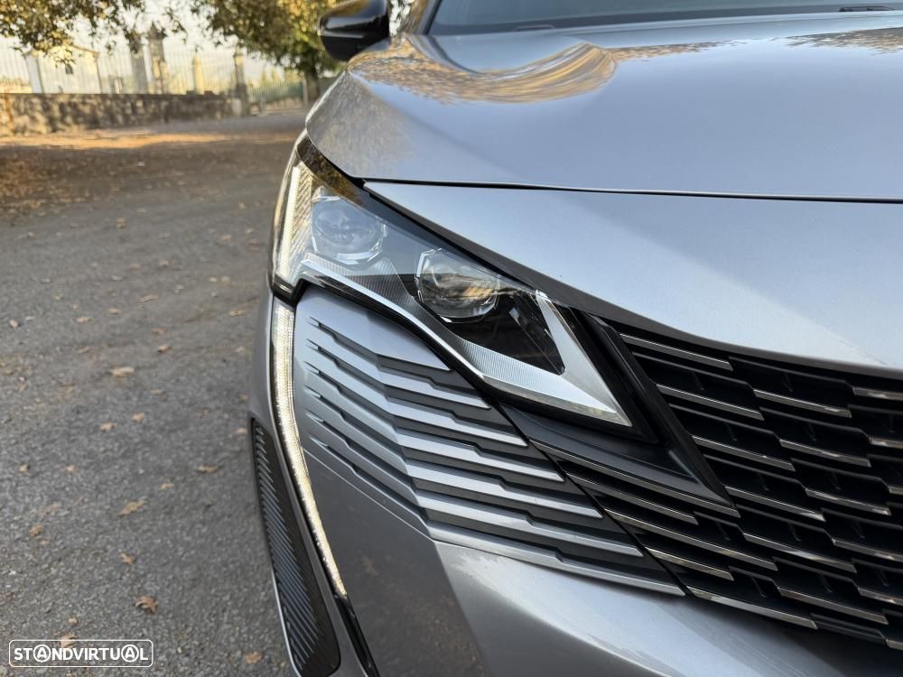 Peugeot 3008 1.6 Hybrid GT Pack e-EAT8 - 12