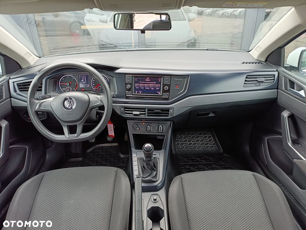 Volkswagen Polo 1.6 TDI SCR Trendline - 14