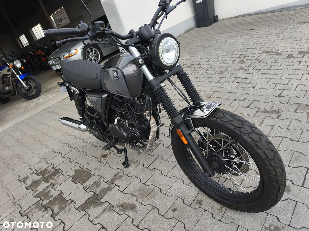 Brixton Cromwell - 4