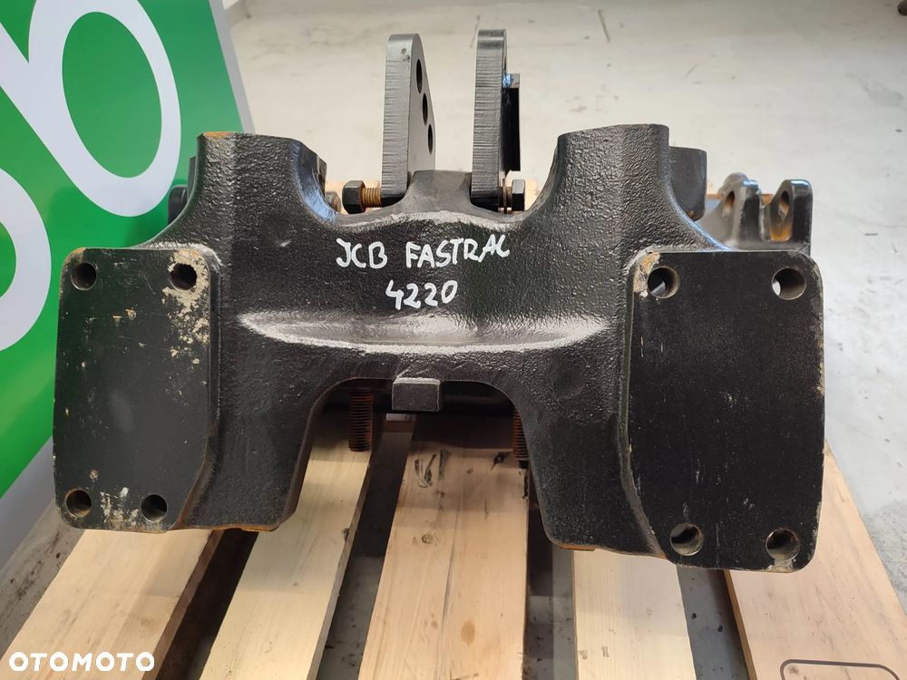 Plecak tylniego podnośnika JCB Fastrac 4220 - 4