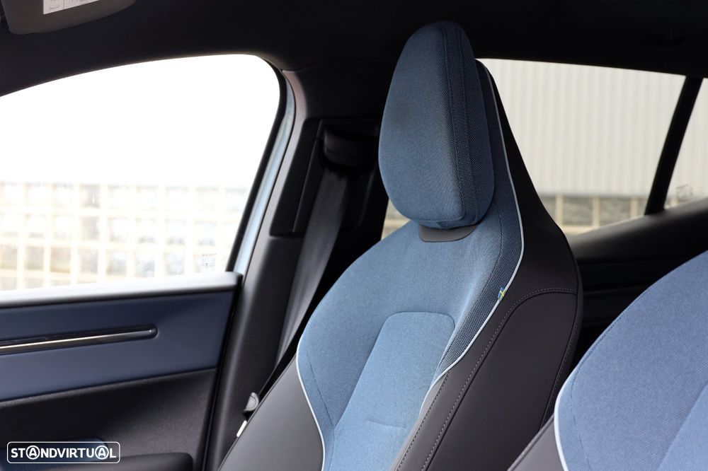 Volvo EX30 69 kWh Single Motor Extended Range Core - 7