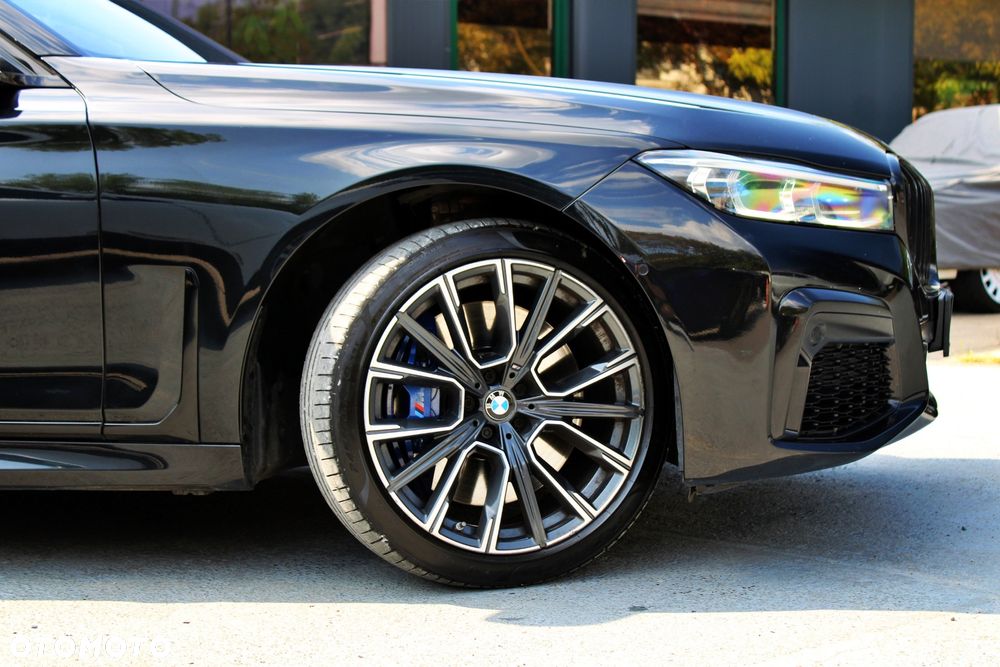 BMW Seria 7 750d xDrive - 33
