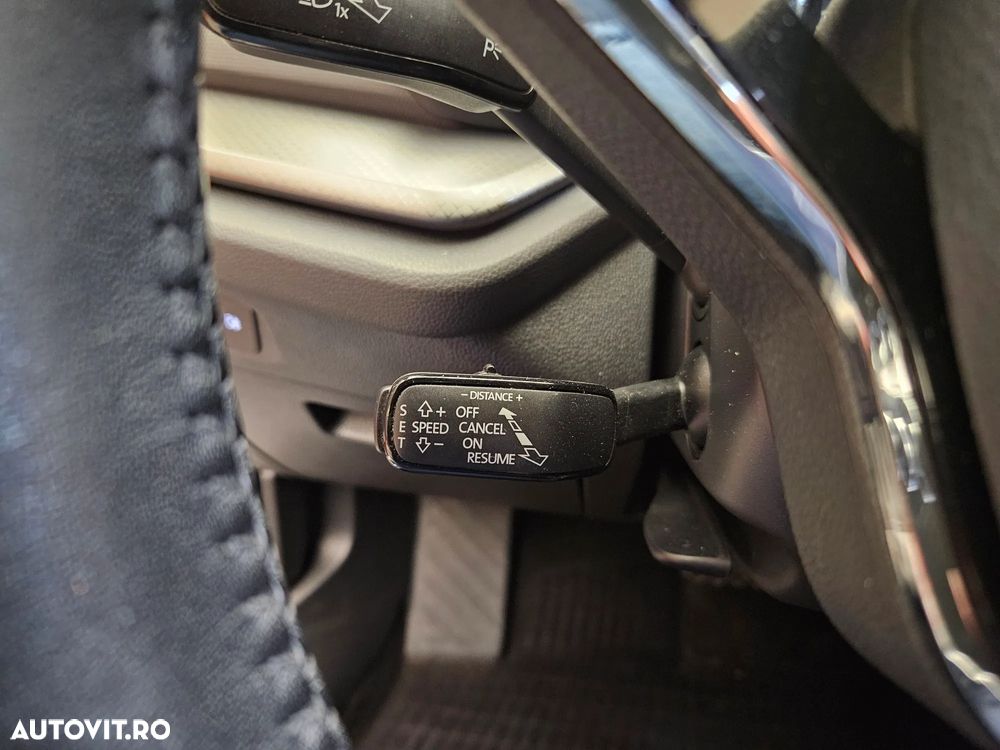 Skoda Octavia 2.0 TDI DSG Ambition - 29