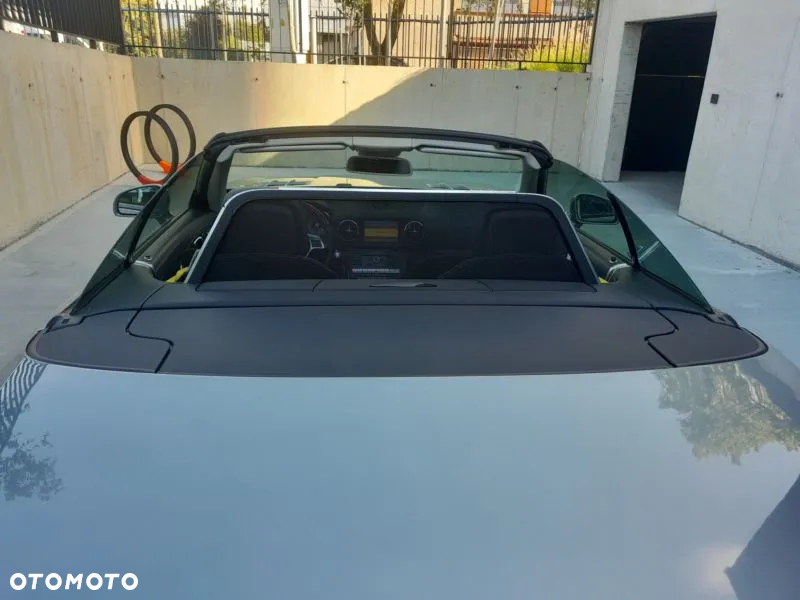 Mercedes-Benz SL - 18