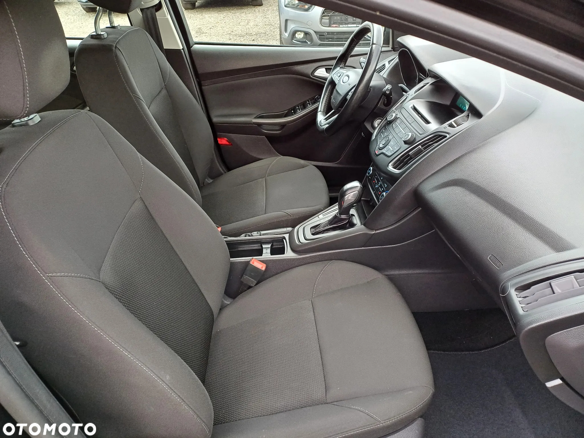 Ford Focus - 9