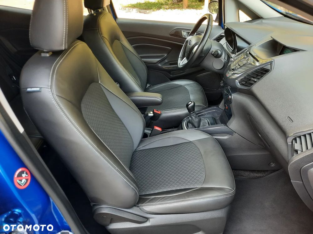 Ford EcoSport - 16