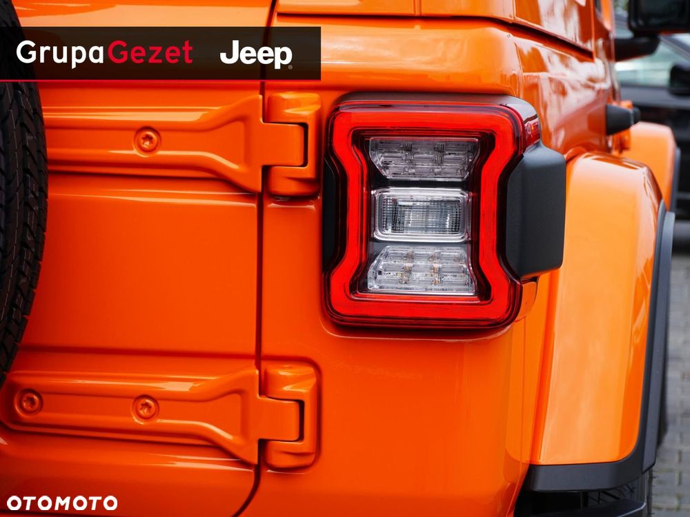 Jeep Wrangler - 13