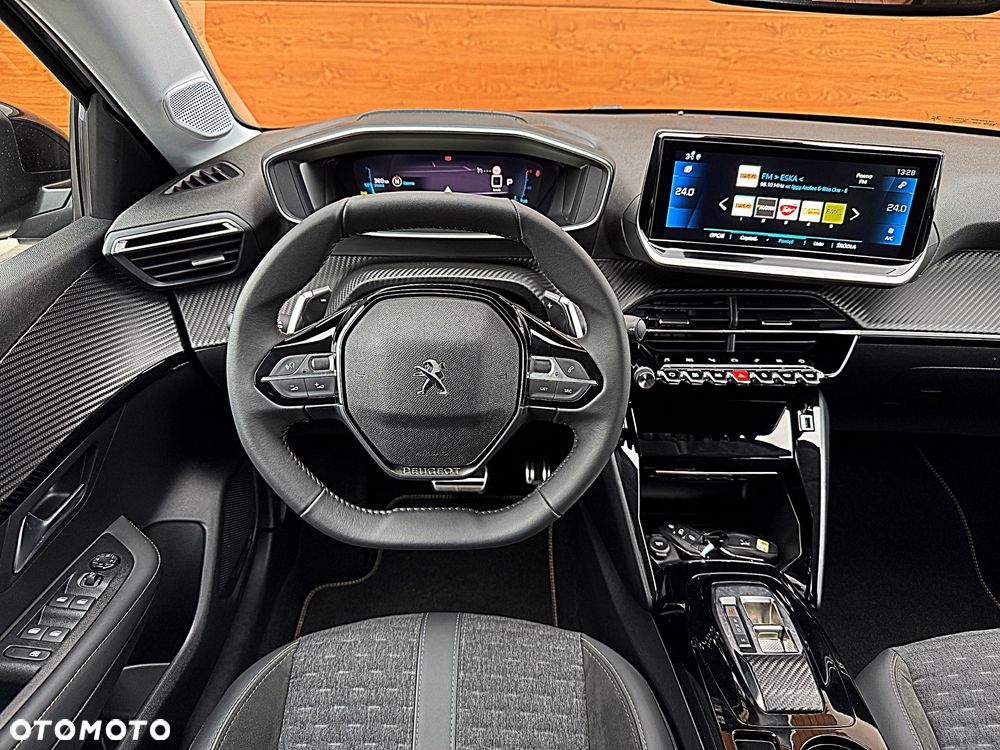 Peugeot 208 PureTech 100 EAT8 Allure Pack - 11