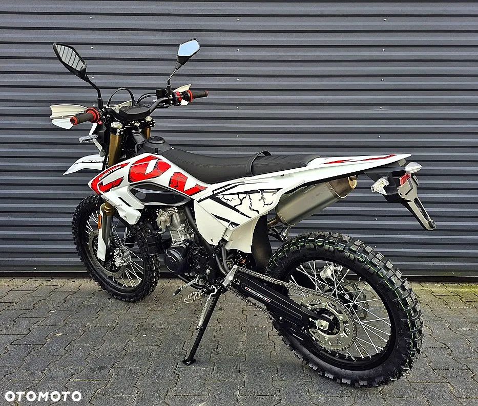 QJMOTOR COV 125X - 12