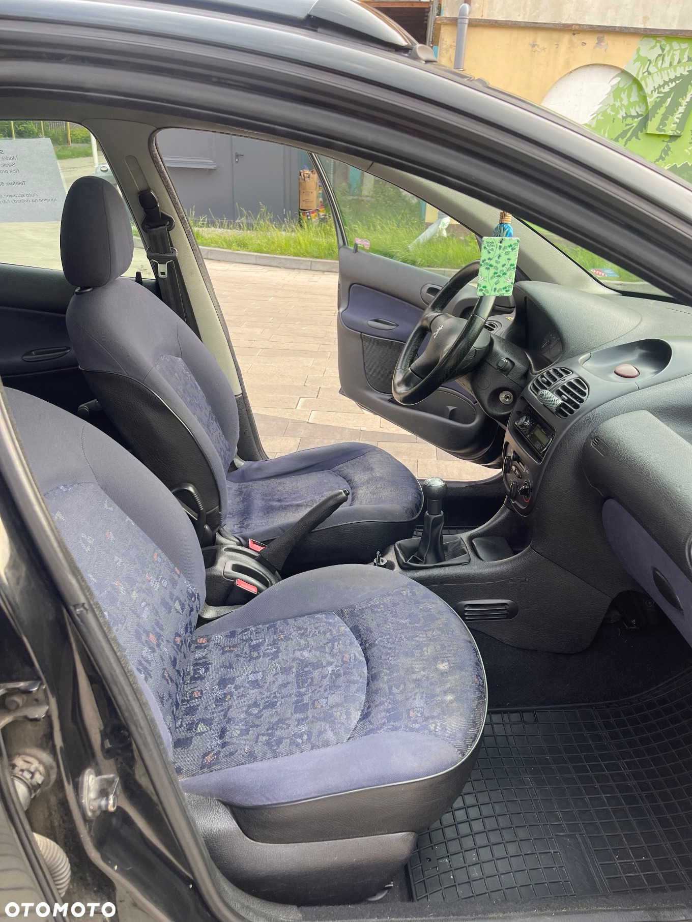 Peugeot 206 - 12