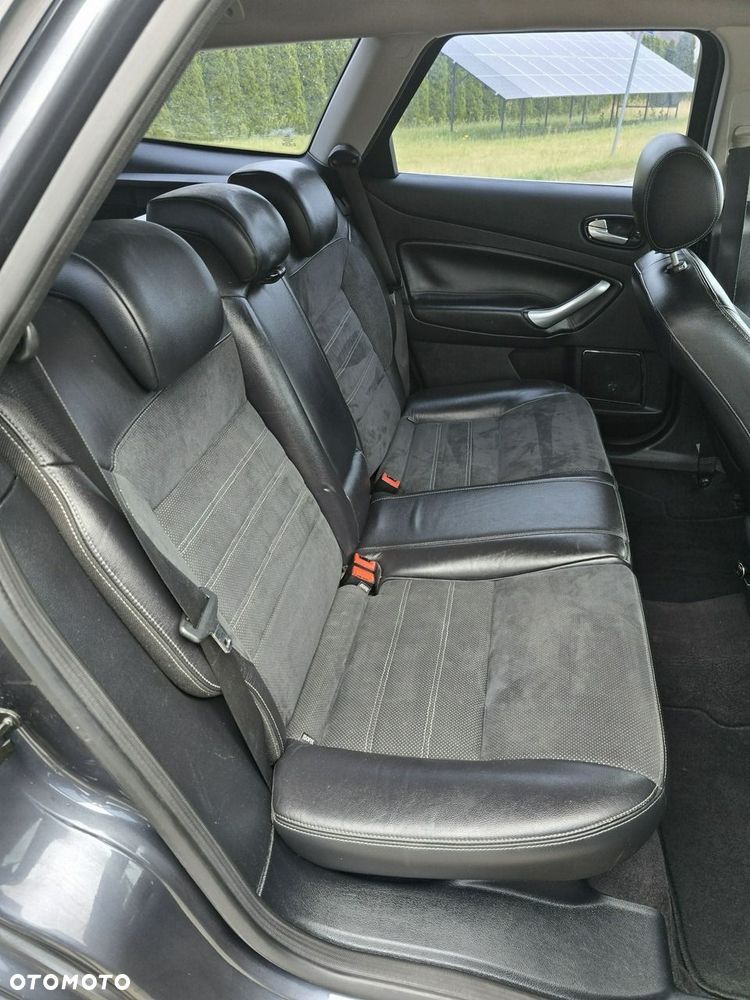Ford Mondeo - 24