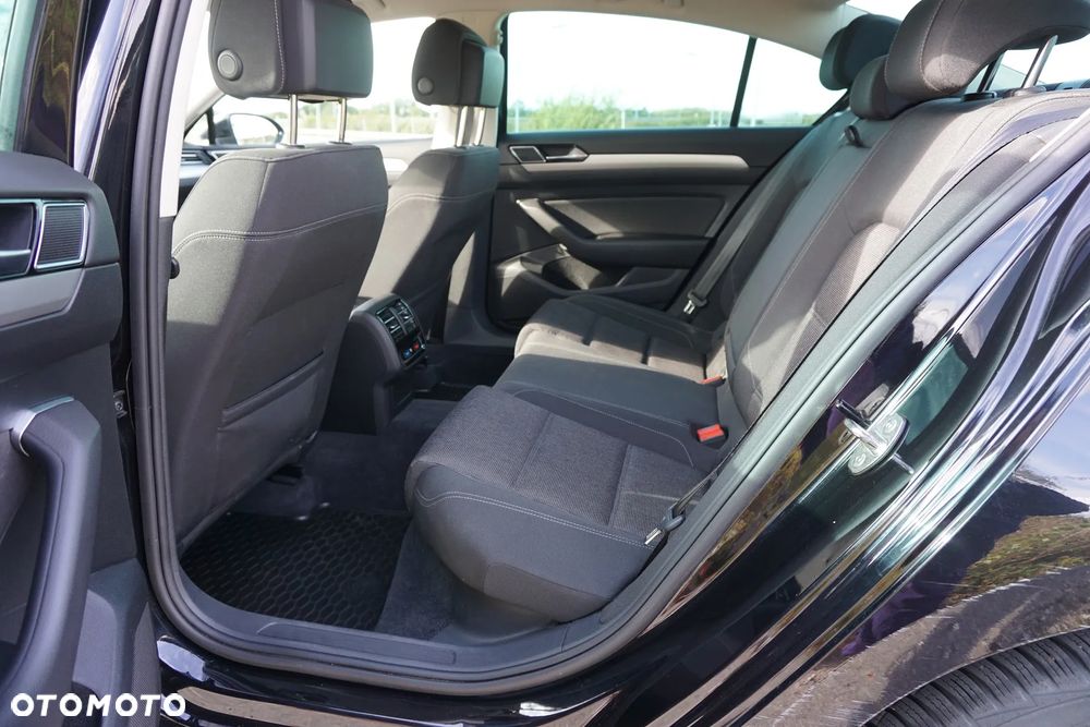 Volkswagen Passat 2.0 TDI BMT Comfortline - 20