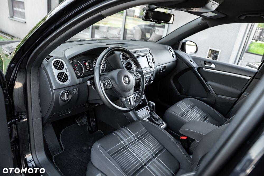 Volkswagen Tiguan 2.0 TDI SCR 4MOTION BlueMotion Technology DSG Lounge Sport & Style - 18
