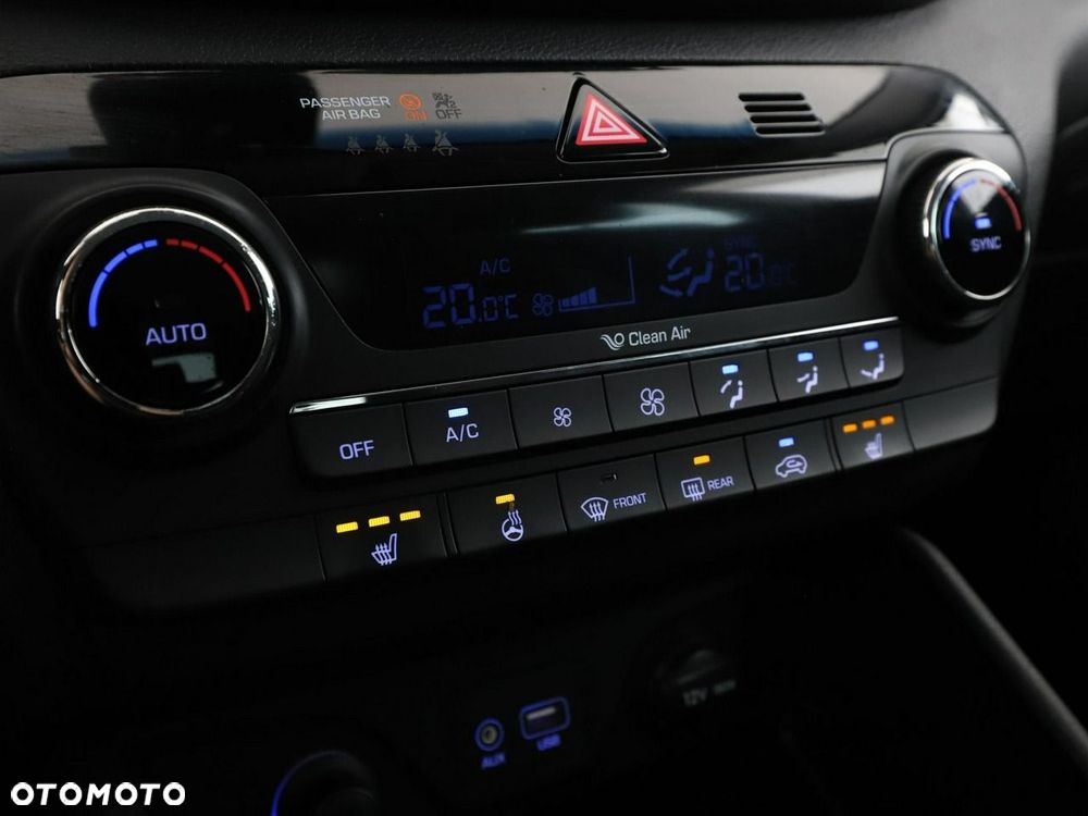 Hyundai Tucson 2.0 CRDi 4WD Automatik Advantage - 27