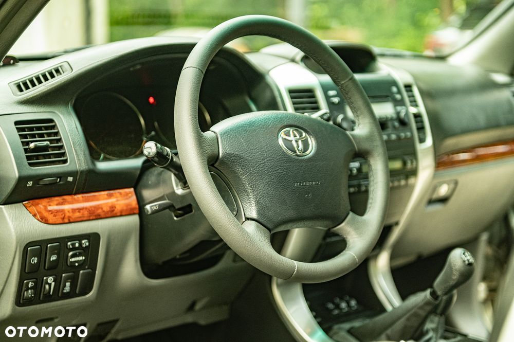 Toyota Land Cruiser 3.0 D Sol - 17