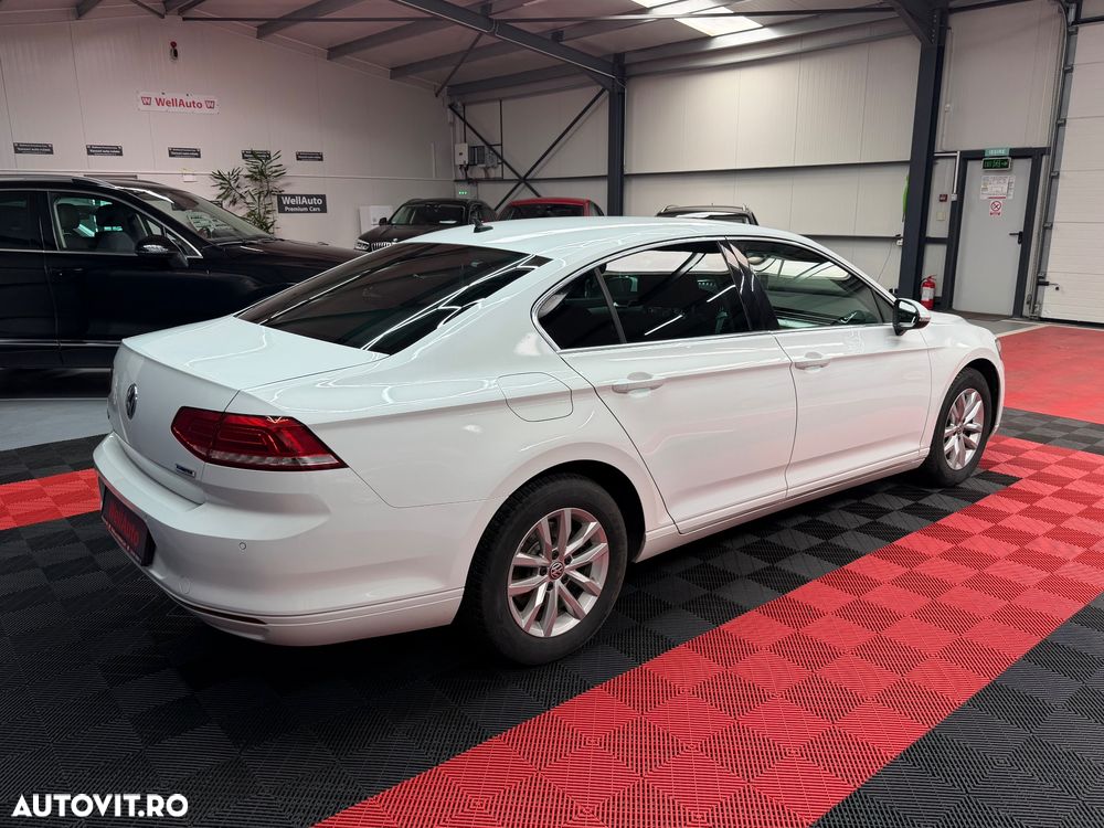 Volkswagen Passat 2.0 TDI DSG Highline - 4