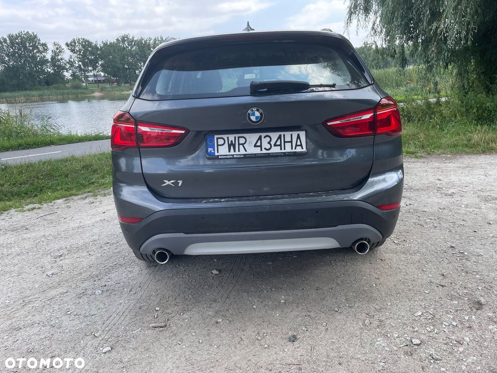 BMW X1 sDrive18d - 24