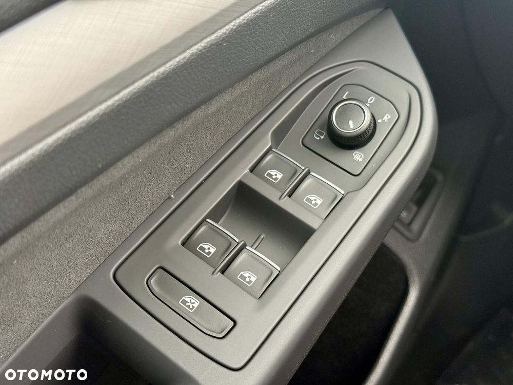 Volkswagen Golf Variant 1.5 eTSI mHEV Life Plus DSG - 25