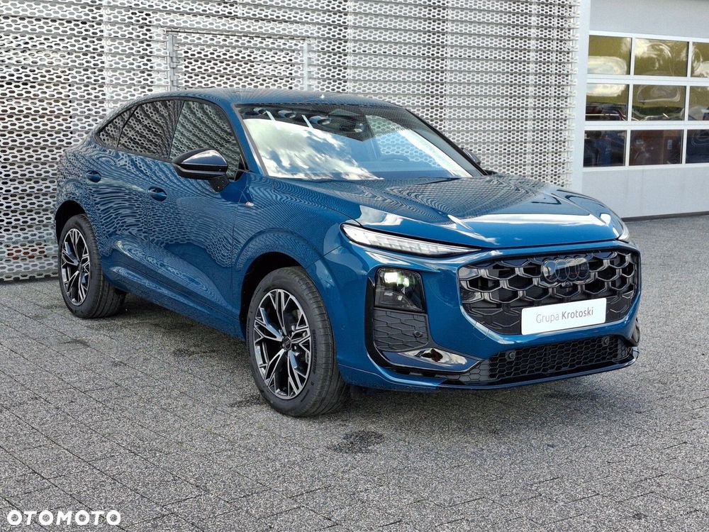 Audi Q3 Sportback - 4
