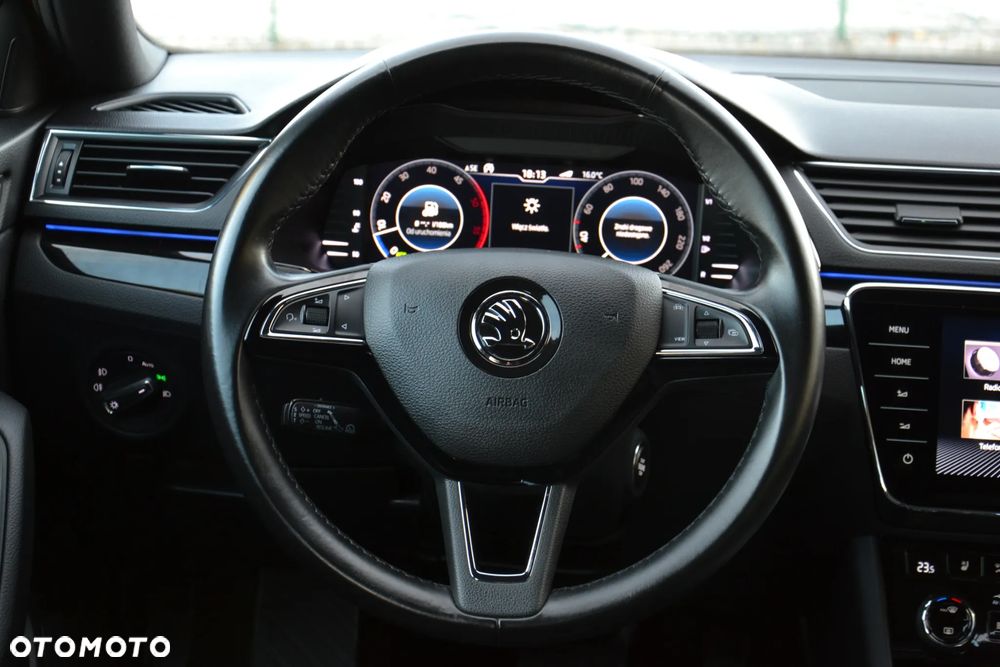 Skoda Superb Combi 2.0 TDI 4x4 DSG L&K - 31