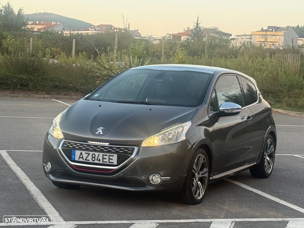 Peugeot 208 GTI 200 THP - 2