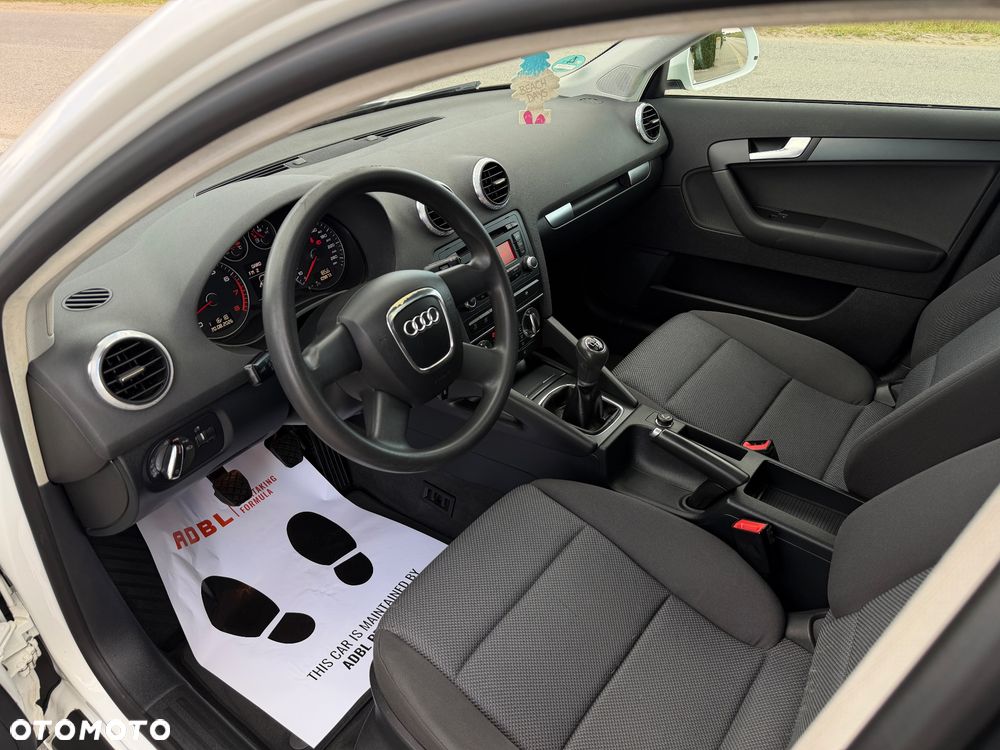 Audi A3 Sportback 1.4 TFSI Attraction - 6
