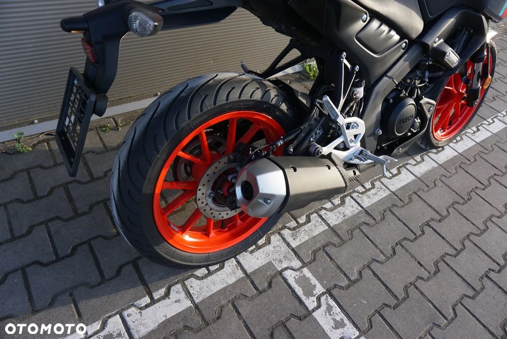 Yamaha MT - 4