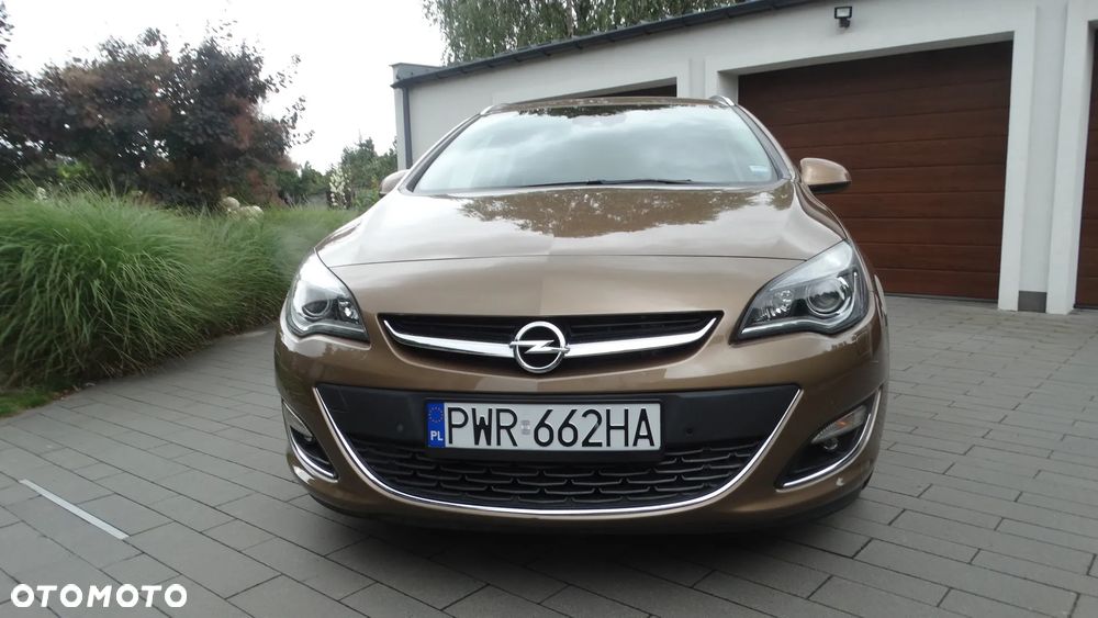 Opel Astra 1.4 T Cosmo S&S - 12