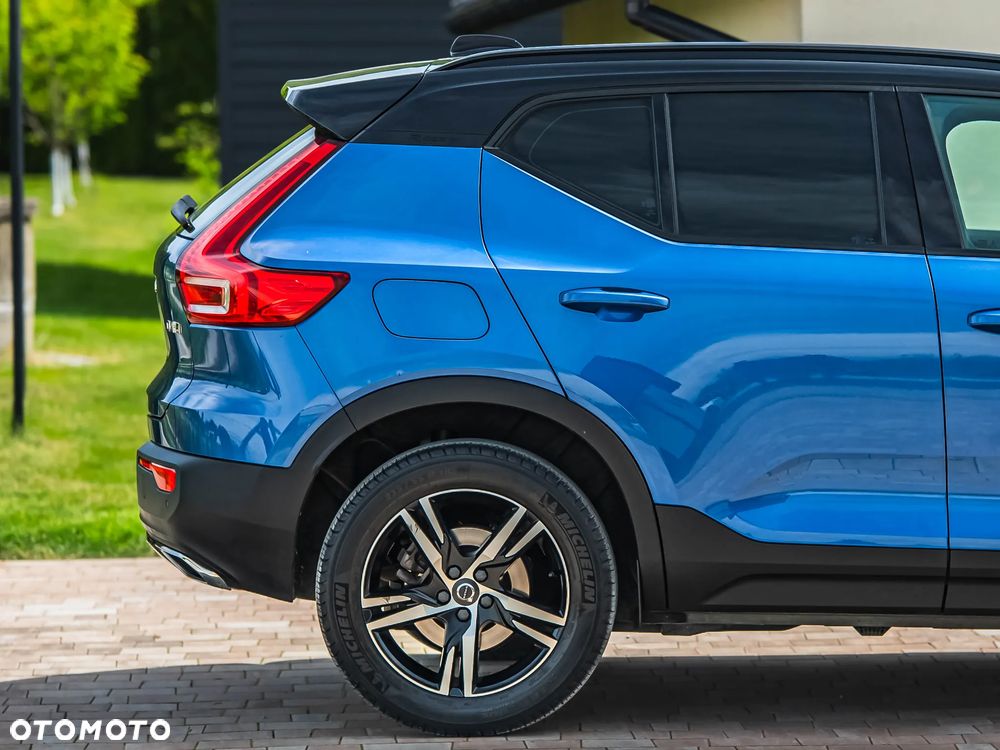 Volvo XC 40 D4 AWD R-Design - 12