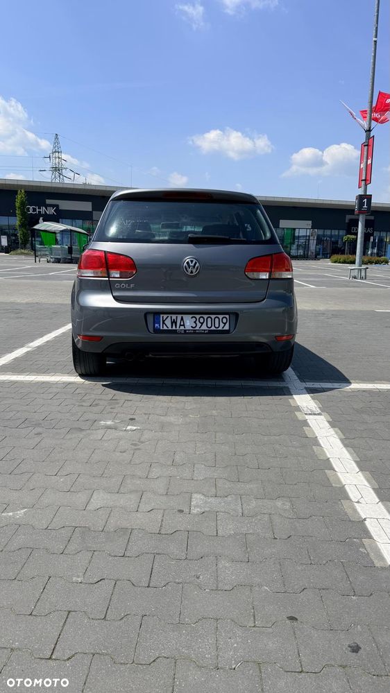 Volkswagen Golf - 8