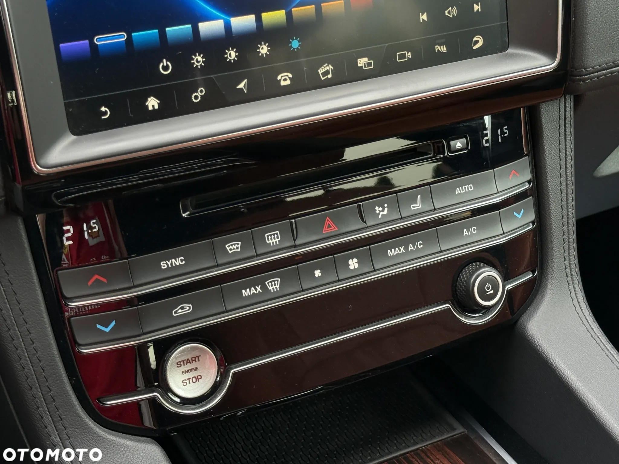 Jaguar F-Pace 2.0 i4P AWD Portfolio - 21