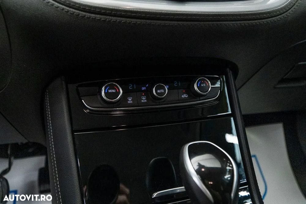 Opel Grandland X 1.2 Start/Stop Automatik INNOVATION - 12