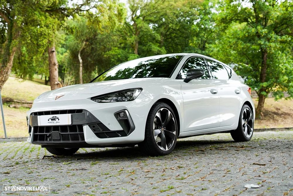 Cupra Leon 1.5 eTSI DSG Tribe Edition - 2